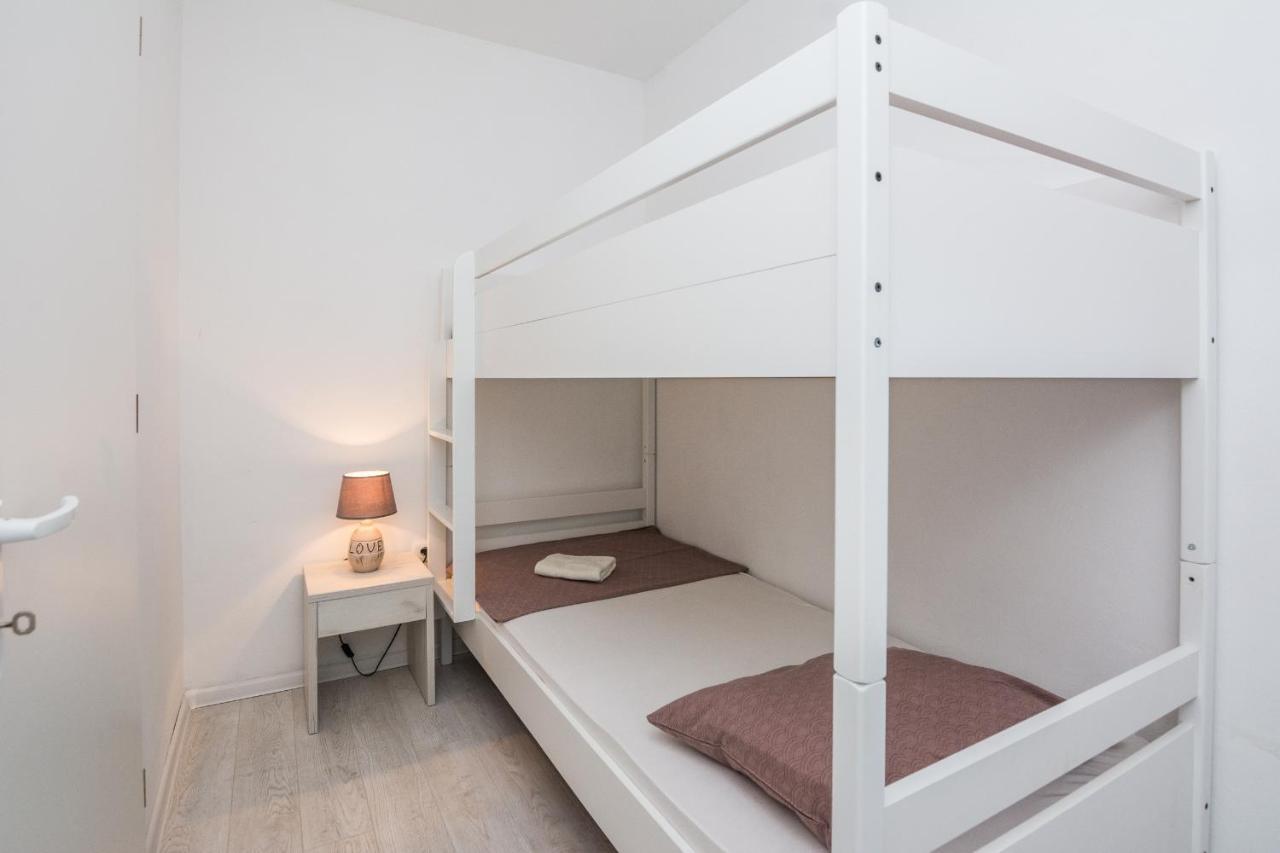 Apartments Krpan Vir Exterior photo