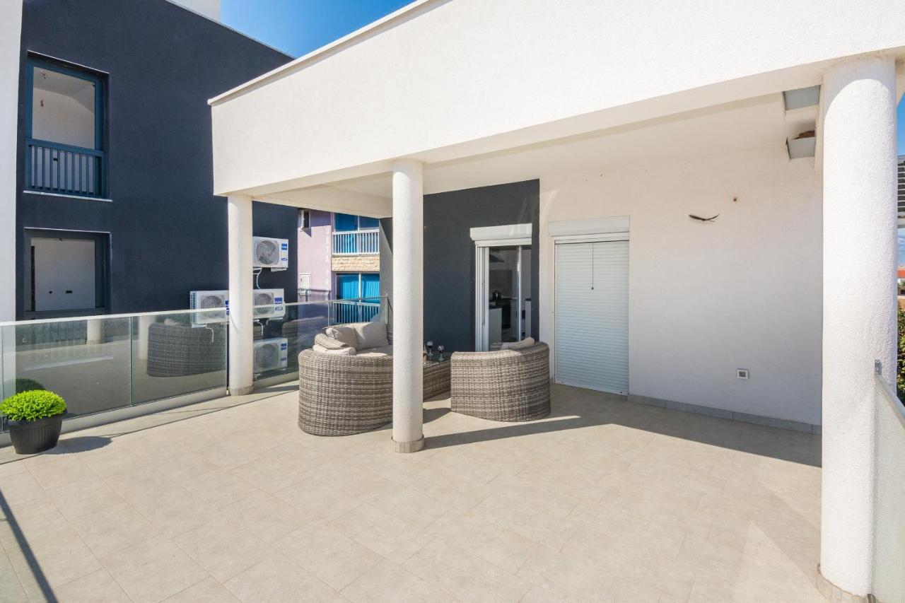 Apartments Krpan Vir Exterior photo